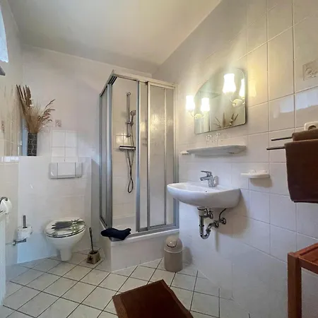 ホームステイ Ferienunterkuenfte Wie_mann